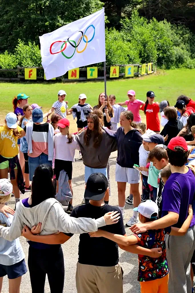 4. deň v detskom letnom tábore Fantázia – olympiáda, športové hry a táborová opekačka