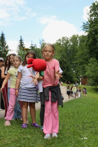 deti v letnom tábore Fantázia – 3. fantastický turnus 2026, 4. deň, Traf to – fotka 64 z 90