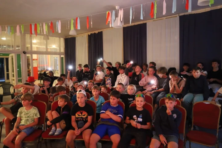 deti v letnom tábore Fantázia – 3. fantastický turnus 2026, 4. deň, Fantázia má talent – fotka 50 z 68
