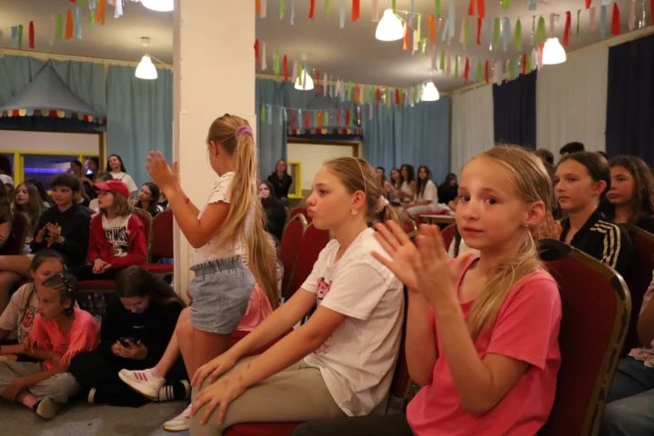 deti v letnom tábore Fantázia – 3. fantastický turnus 2026, 4. deň, Fantázia má talent – fotka 53 z 68