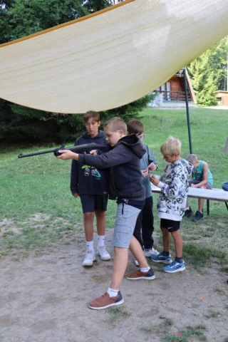 deti v letnom tábore Fantázia – 3. fantastický turnus 2026, 4. deň, Fantastické kluby popoludni – fotka 3 z 58