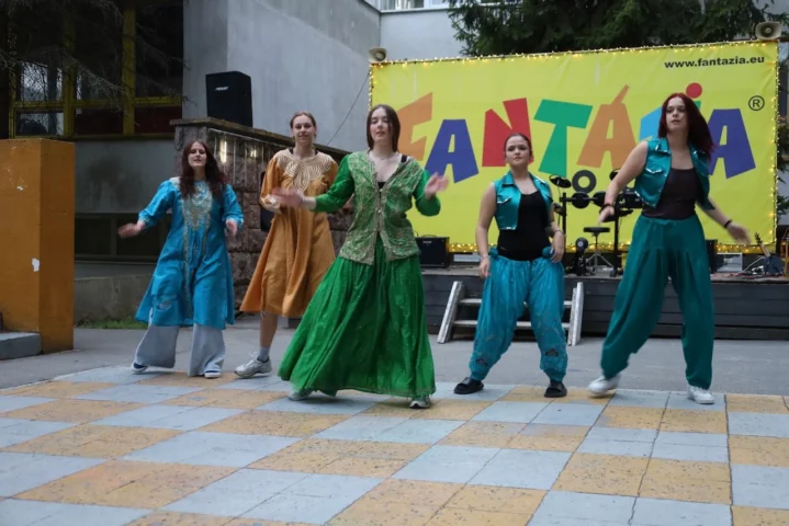 deti v letnom tábore Fantázia – 3. fantastický turnus 2026, 6. deň, Gala – fotka 37 z 87