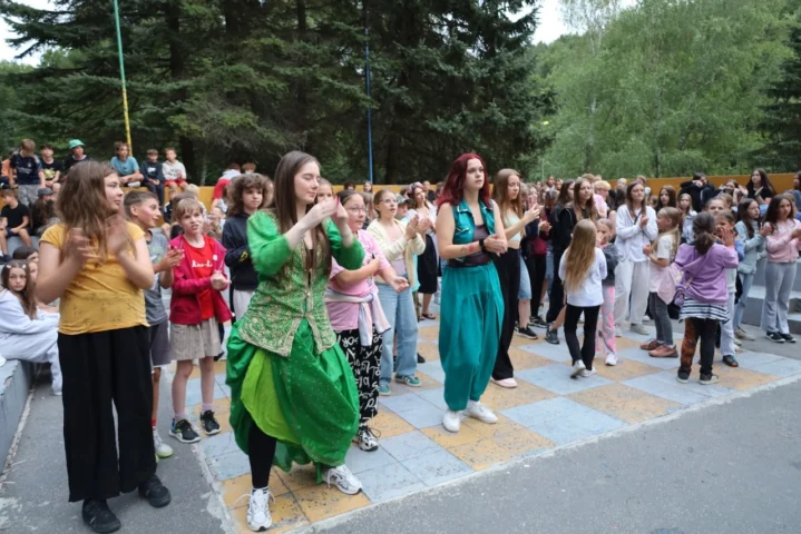 deti v letnom tábore Fantázia – 3. fantastický turnus 2026, 6. deň, Gala – fotka 30 z 87