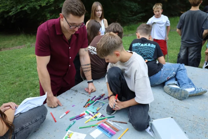 deti v letnom tábore Fantázia – 3. fantastický turnus 2026, 6. deň, Podnikanie – fotka 47 z 101