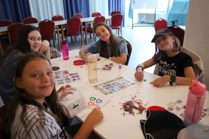 deti v letnom tábore Fantázia – 1. fantastický turnus 2026, 4. deň, Fantastické kluby popoludní – fotka 60 z 93