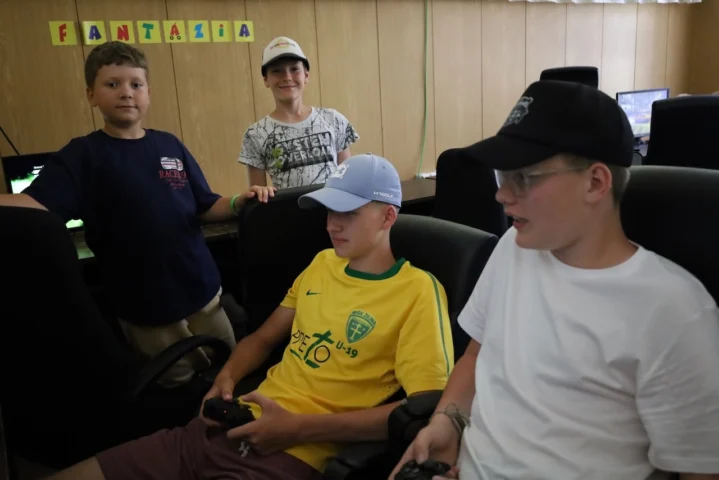 deti v letnom tábore Fantázia – 1. fantastický turnus 2026, 4. deň, Fantastické kluby popoludní – fotka 46 z 93