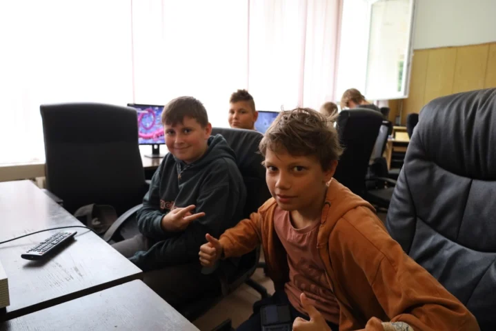 deti v letnom tábore Fantázia – 3. fantastický turnus 2026, 6. deň, Kluby dopoludnia – fotka 62 z 106