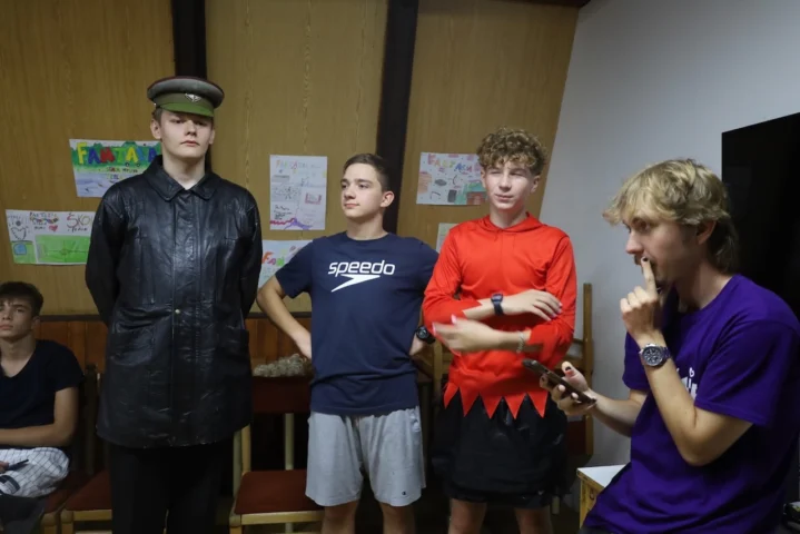 deti v letnom tábore Fantázia – 3. fantastický turnus 2026, 7. deň, Príprava na festival – fotka 39 z 64