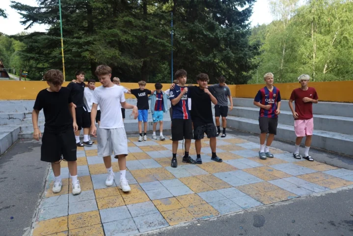 deti v letnom tábore Fantázia – 3. fantastický turnus 2026, 7. deň, Príprava na festival – fotka 54 z 64