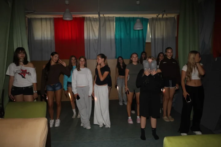 deti v letnom tábore Fantázia – 3. fantastický turnus 2026, 7. deň, Príprava na festival – fotka 15 z 64