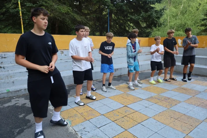 deti v letnom tábore Fantázia – 3. fantastický turnus 2026, 7. deň, Príprava na festival – fotka 57 z 64