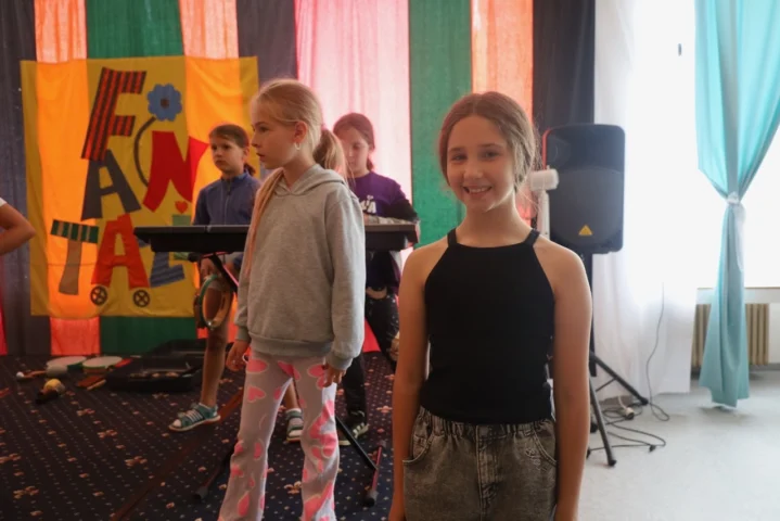 deti v letnom tábore Fantázia – 3. fantastický turnus 2026, 7. deň, Príprava na festival – fotka 2 z 64