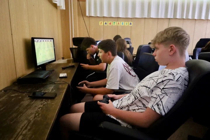 deti v letnom tábore Fantázia – 3. fantastický turnus 2026, 7. deň, Kluby popoludni – fotka 54 z 70
