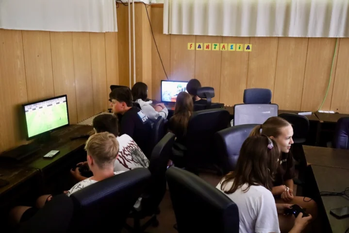 deti v letnom tábore Fantázia – 3. fantastický turnus 2026, 7. deň, Kluby popoludni – fotka 56 z 70