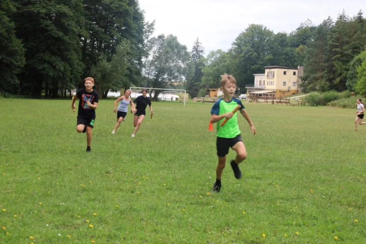 deti v letnom tábore Fantázia – 3. fantastický turnus 2026, 7. deň, Olympiáda – fotka 94 z 159