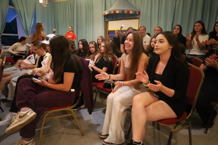 deti v letnom tábore Fantázia – 3. fantastický turnus 2026, 7. deň, Hudobný festival – fotka 116 z 127