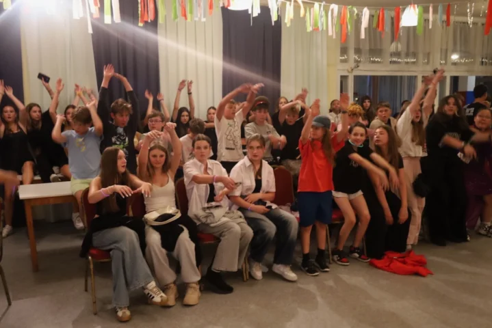 deti v letnom tábore Fantázia – 3. fantastický turnus 2026, 7. deň, Hudobný festival – fotka 89 z 127