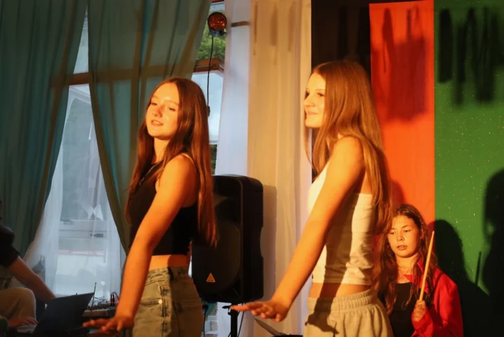 deti v letnom tábore Fantázia – 3. fantastický turnus 2026, 7. deň, Hudobný festival – fotka 46 z 127