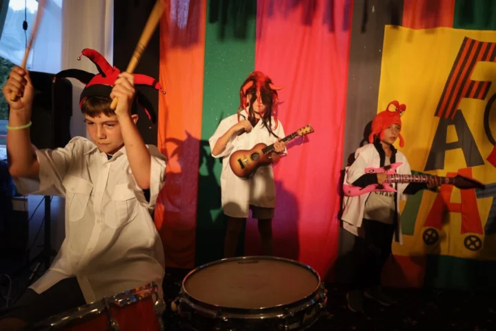 deti v letnom tábore Fantázia – 3. fantastický turnus 2026, 7. deň, Hudobný festival – fotka 39 z 127