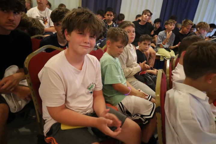 deti v letnom tábore Fantázia – 3. fantastický turnus 2026, 7. deň, Hudobný festival – fotka 6 z 127