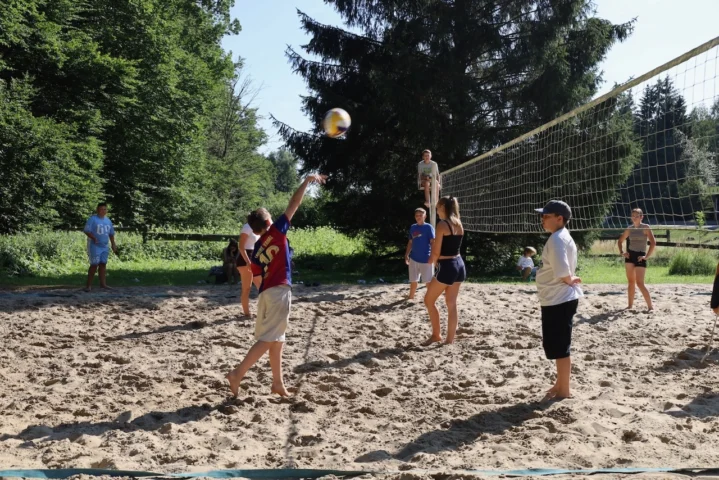 deti v letnom tábore Fantázia – 3. fantastický turnus 2026, 5. deň, Fantastické kluby popoludní – fotka 27 z 85