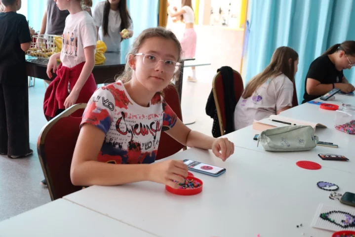 deti v letnom tábore Fantázia – 3. fantastický turnus 2026, 5. deň, Fantastické kluby dopoludnia – fotka 47 z 107