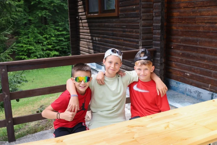 deti v letnom tábore Fantázia – 3. fantastický turnus 2026, 1. deň, Príchod – fotka 14 z 66