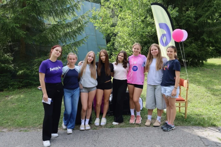 deti v letnom tábore Fantázia – 3. fantastický turnus 2026, 1. deň, Príchod – fotka 65 z 66