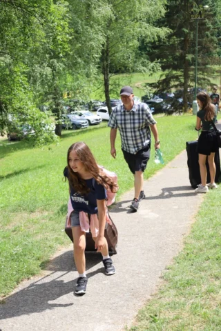 deti v letnom tábore Fantázia – 3. fantastický turnus 2026, 1. deň, Príchod – fotka 12 z 66