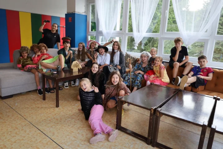 deti v letnom tábore Fantázia – 3. fantastický turnus 2026, 3. deň, Fantastické kluby po olovrante – fotka 40 z 58