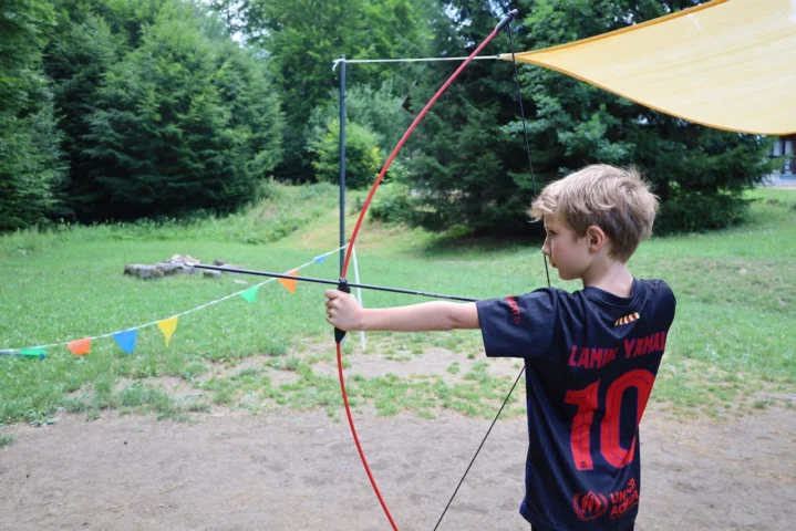 deti v letnom tábore Fantázia – 3. fantastický turnus 2026, 3. deň, Fantastické kluby po olovrante – fotka 56 z 58