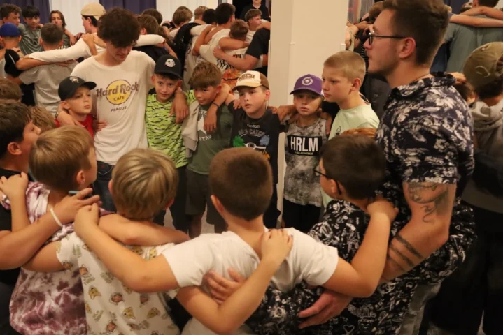 deti v letnom tábore Fantázia – 3. fantastický turnus 2026, 9. deň, Rozlúčka – fotka 89 z 120