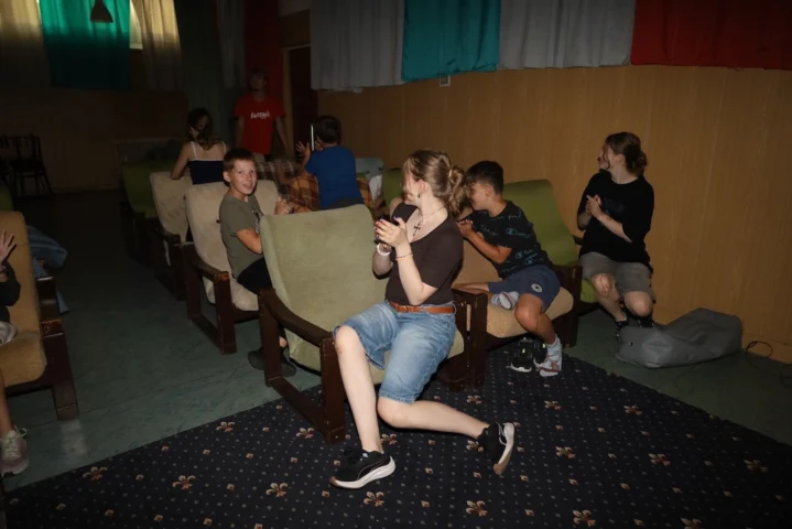 deti v letnom tábore Fantázia – 3. fantastický turnus 2026, 8. deň, Fantastické kluby dopoludnia – fotka 40 z 111