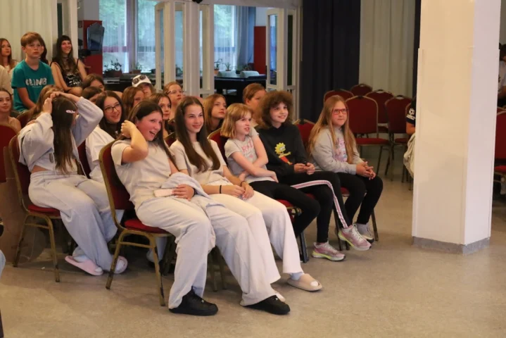 deti v letnom tábore Fantázia – 3. fantastický turnus 2026, 2. deň, Slávnostná klobúkovácia – fotka 12 z 90