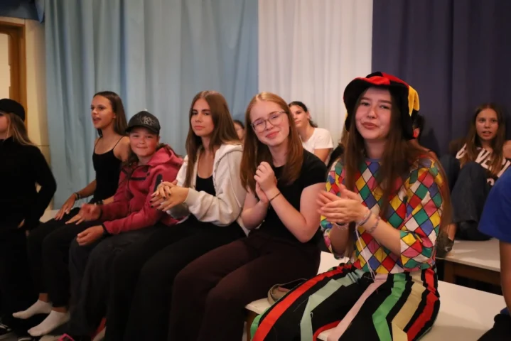 deti v letnom tábore Fantázia – 3. fantastický turnus 2026, 2. deň, Slávnostná klobúkovácia – fotka 36 z 90