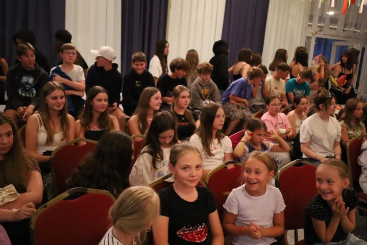 deti v letnom tábore Fantázia – 3. fantastický turnus 2026, 2. deň, Slávnostná klobúkovácia – fotka 71 z 90