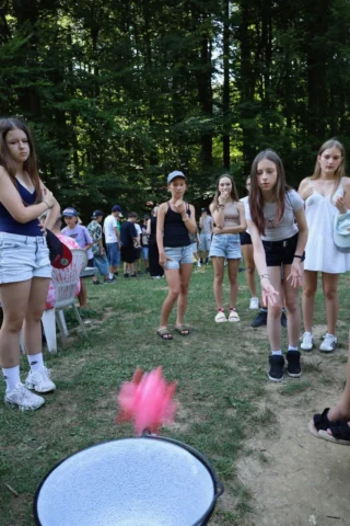 deti v letnom tábore Fantázia – 4. fantastický turnus 2026, 4. deň, Traf to – fotka 22 z 52