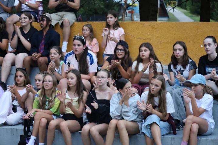 deti v letnom tábore Fantázia – 4. fantastický turnus 2026, 4. deň, Fantázia má talent – fotka 12 z 73