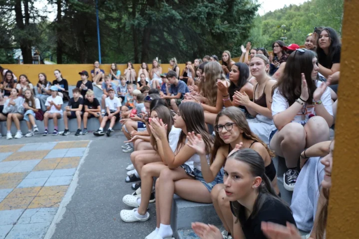 deti v letnom tábore Fantázia – 4. fantastický turnus 2026, 4. deň, Fantázia má talent – fotka 28 z 73