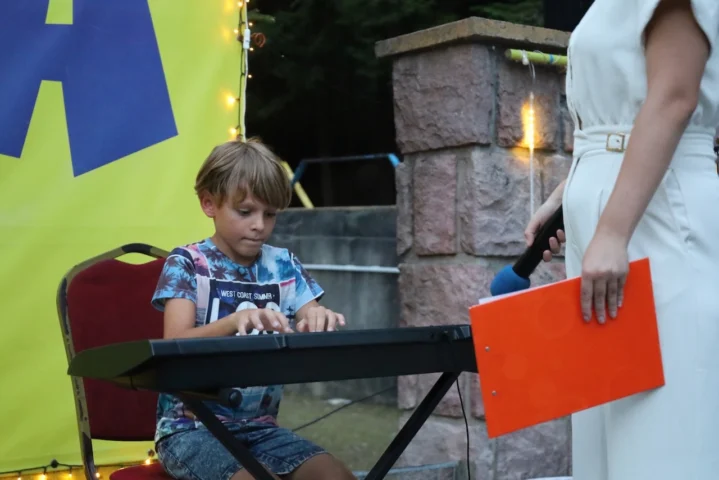 deti v letnom tábore Fantázia – 4. fantastický turnus 2026, 4. deň, Fantázia má talent – fotka 47 z 73