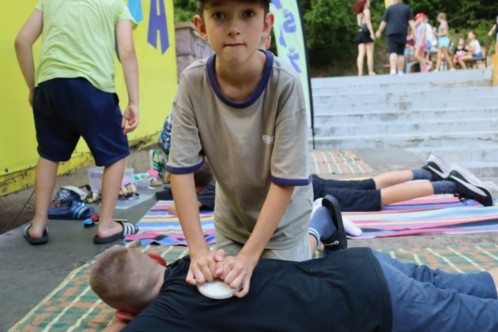 deti v letnom tábore Fantázia – 4. fantastický turnus 2026, 6. deň, Fantastické podnikanie – fotka 43 z 77