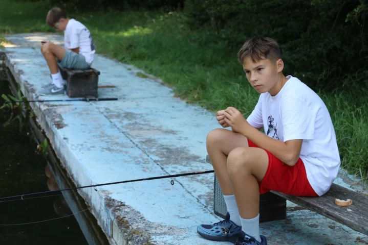 deti v letnom tábore Fantázia – 4. fantastický turnus 2026, 6. deň, Fantastické kluby dopoludnia – fotka 38 z 63