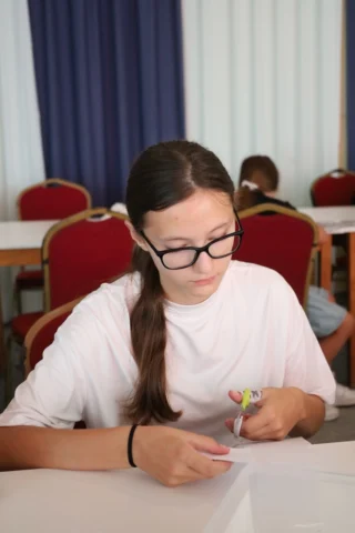 deti v letnom tábore Fantázia – 4. fantastický turnus 2026, 6. deň, Fantastické kluby dopoludnia – fotka 7 z 63