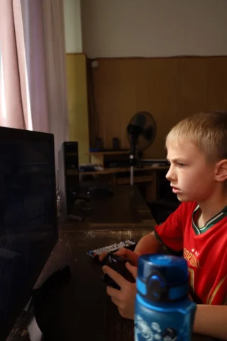 deti v letnom tábore Fantázia – 4. fantastický turnus 2026, 6. deň, Fantastické kluby dopoludnia – fotka 20 z 63