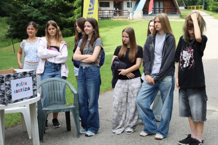 deti v letnom tábore Fantázia – 1. fantastický turnus 2026, 6. deň, Príprava firiem – fotka 5 z 68