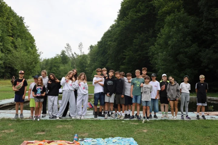 deti v letnom tábore Fantázia – 4. fantastický turnus 2026, 2. deň, Fantastické kluby dopoludnia – fotka 18 z 51