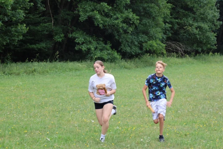 deti v letnom tábore Fantázia – 4. fantastický turnus 2026, 7. deň, Olympiáda – fotka 49 z 97
