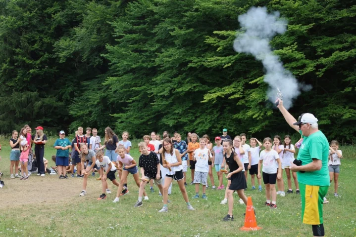 deti v letnom tábore Fantázia – 4. fantastický turnus 2026, 7. deň, Olympiáda – fotka 46 z 97