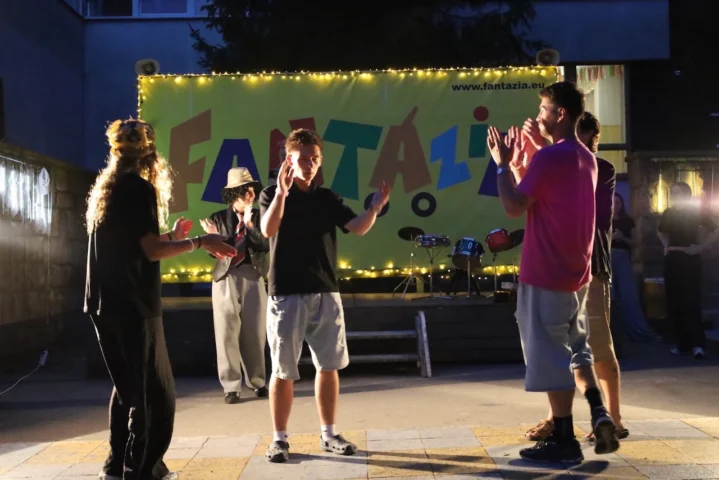 deti v letnom tábore Fantázia – 4. fantastický turnus 2026, 7. deň, Hudobný festival – fotka 77 z 93