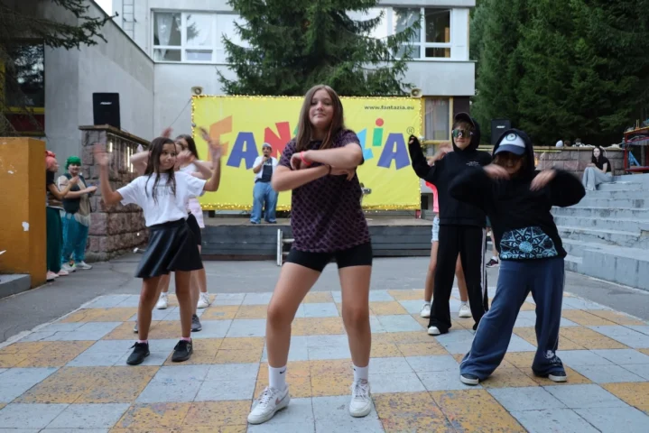 deti v letnom tábore Fantázia – 4. fantastický turnus 2026, 7. deň, Hudobný festival – fotka 23 z 93
